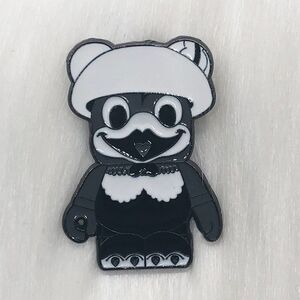 🔮 5/$25 Disney Vinylmation Classic Disney Clara‎ Cluck Pin